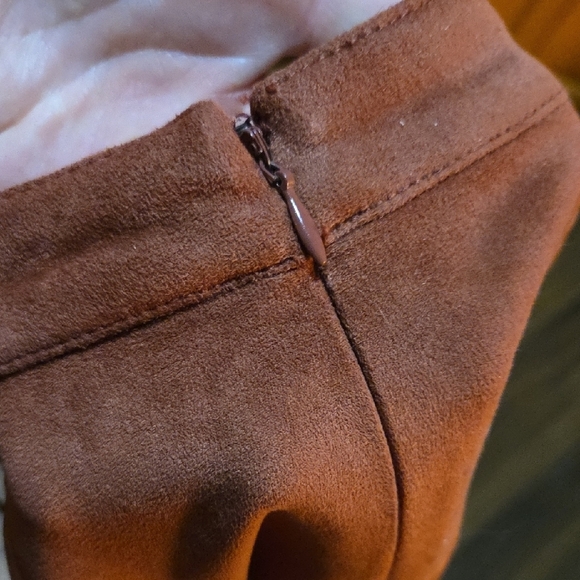 Forever 21 Faux Suade Mini Skirt Size 25 - Picture 3 of 5